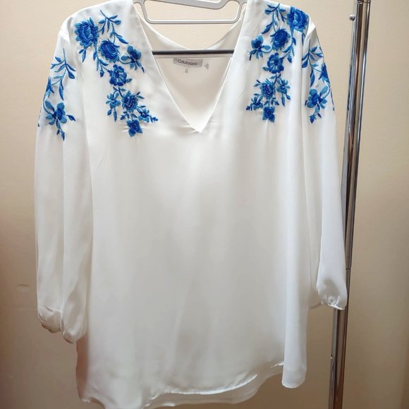 Calvin Klein Tops - Calvin Klein - white w/ blue floral embroidery 3/4 length sleeve blouse XL